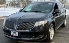 2014 Lincoln MKT Town Car Livery Fleet
