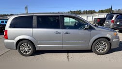 2016 Chrysler Town and Country Touring-L