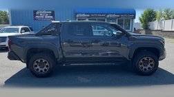 2024 Toyota Tacoma Trailhunter HV