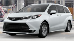 2026 Toyota Sienna XLE 8-Passenger