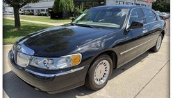 2001 Lincoln Town Car Cartier