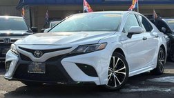 2019 Toyota Camry SE