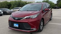 2021 Toyota Sienna XLE