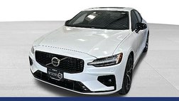 2024 Volvo S60 B5 Ultimate Dark Theme
