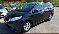 2014 Toyota Sienna LE