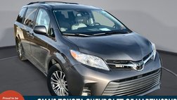 2020 Toyota Sienna XLE 7-Passenger FWD with Auto-Access Seat
