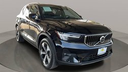 2025 Volvo XC40 B5 Plus Bright Theme