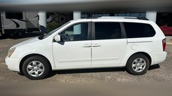 2010 Kia Sedona LX