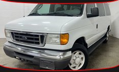 2004 Ford E-Series XL