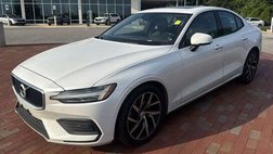 2020 Volvo S60 T6 Momentum