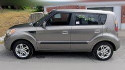 2010 Kia Soul +