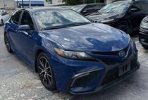 2024 Toyota Camry Hybrid SE
