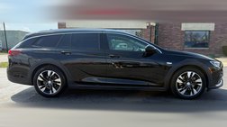 2018 Buick Regal TourX Essence
