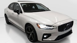 2024 Volvo S60 B5 Plus Dark Theme