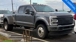 2025 Ford F-450 Super Duty Platinum