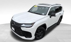 2025 Lexus LX 700h Overtrail