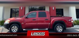 2006 Mitsubishi Raider Duro Cross V8