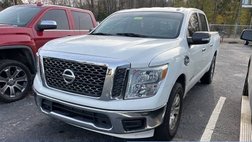 2017 Nissan Titan SV