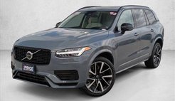 2023 Volvo XC90 Recharge T8 Ultimate Dark Theme