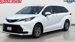 2023 Toyota Sienna LE 8-Passenger