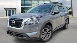 2022 Nissan Pathfinder SV