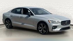 2023 Volvo S60 B5 Core Dark Theme