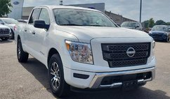 2023 Nissan Titan SV