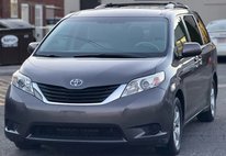 2012 Toyota Sienna LE