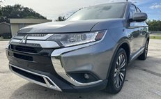 2020 Mitsubishi Outlander SE