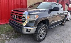 2014 Toyota Tundra SR5