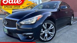 2017 Infiniti Q70 5.6