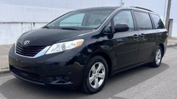 2013 Toyota Sienna LE 8-Passenger