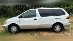 2000 Toyota Sienna LE