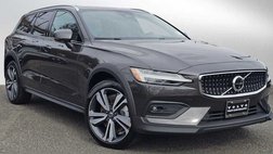 2025 Volvo V60 Cross Country B5 Plus