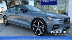 2024 Volvo S60 B5 Plus Dark Theme