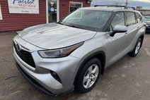 2022 Toyota Highlander LE