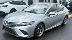 2020 Toyota Camry SE