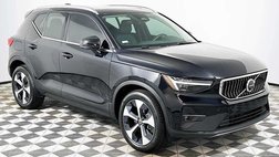 2025 Volvo XC40 B5 Plus Bright Theme