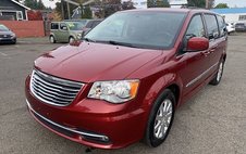 2015 Chrysler Town and Country Touring