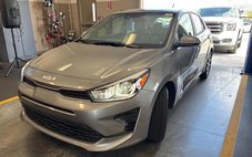 2023 Kia Rio5 S
