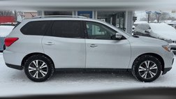 2017 Nissan Pathfinder SL