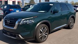 2025 Nissan Pathfinder Platinum