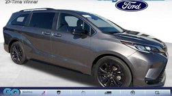2022 Toyota Sienna XSE 7-Passenger