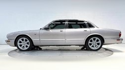 2000 Jaguar XJR Base