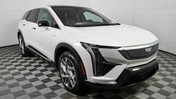2025 Cadillac OPTIQ Luxury 1