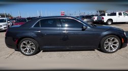 2018 Chrysler 300 C