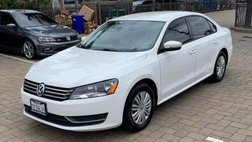 2014 Volkswagen Passat 2.5L Wolfsburg Edition Sedan 4D