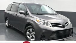 2018 Toyota Sienna LE