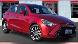 2020 Toyota Yaris Hatchback LE
