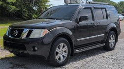 2011 Nissan Pathfinder LE